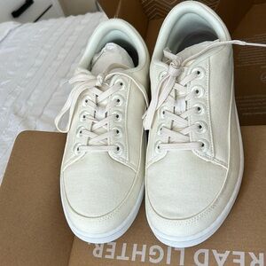 NEW Allbirds Sneaker - Canvas Pacers